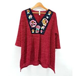 NEW Honeyme‎ Floral Embroidered Tunic Womens Medium Top Burgundy Boho Hem V Neck